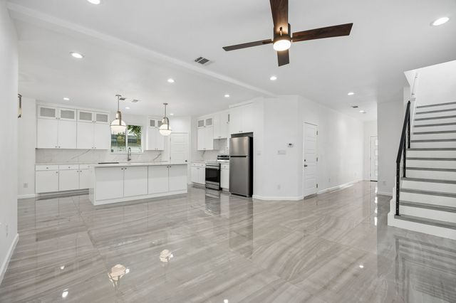 1312 Valley Street, Dallas, TX 75203
