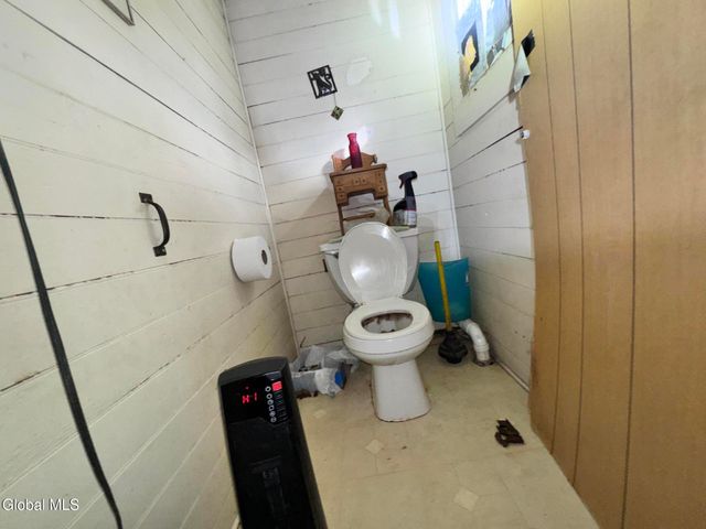 27 Mechanic Street, Hoosick Falls, NY 12090