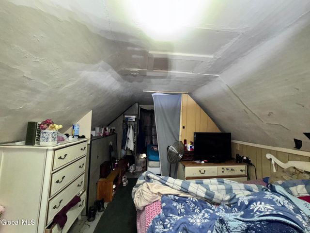 27 Mechanic Street, Hoosick Falls, NY 12090