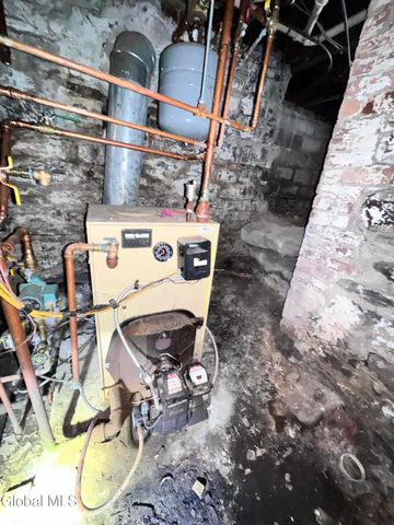 27 Mechanic Street, Hoosick Falls, NY 12090