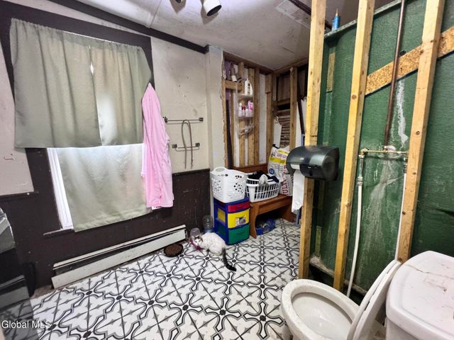 27 Mechanic Street, Hoosick Falls, NY 12090