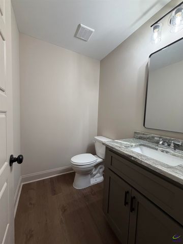 215 Saraland Trail, Perry, GA 31069