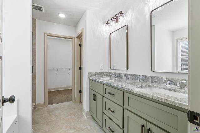 215 Saraland Trail, Perry, GA 31069