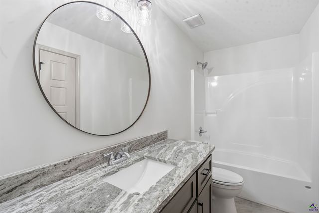 215 Saraland Trail, Perry, GA 31069