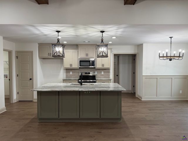 215 Saraland Trail, Perry, GA 31069