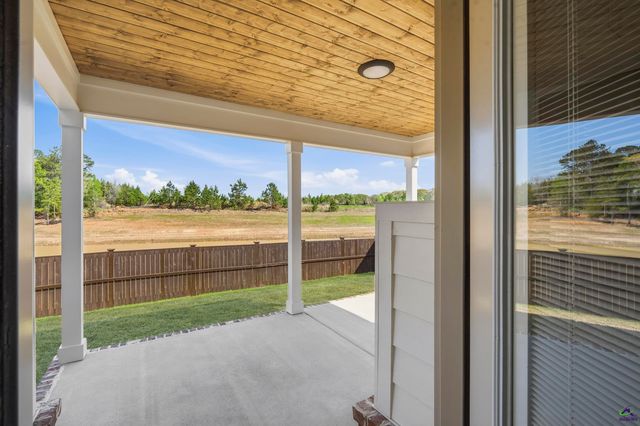 215 Saraland Trail, Perry, GA 31069