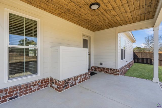 215 Saraland Trail, Perry, GA 31069