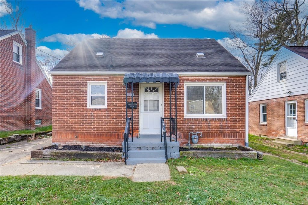 1325 Marion Avenue SE, Massillon, OH 44646