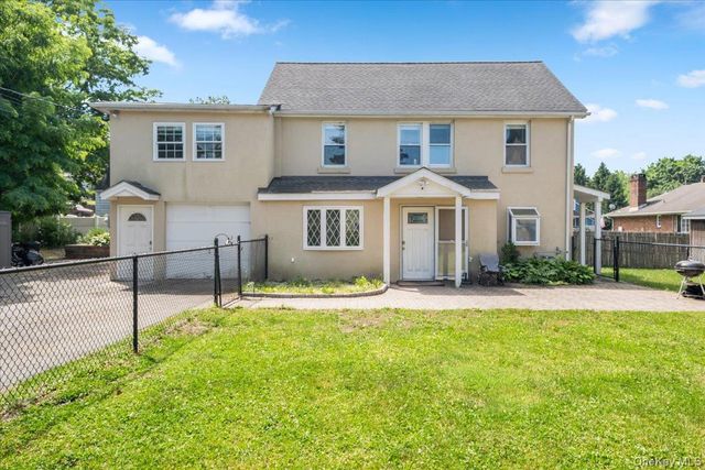 85 Bleloch Avenue, Peekskill, NY 10566