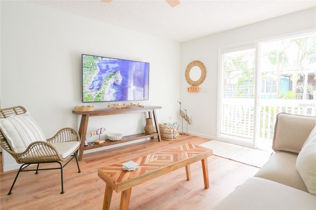 213 71ST STREET A&B, Holmes Beach, FL 34217