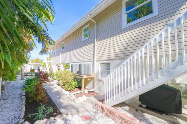 213 71ST STREET A&B, Holmes Beach, FL 34217