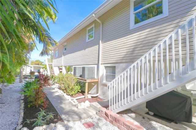 213 71ST STREET A&B, Holmes Beach, FL 34217
