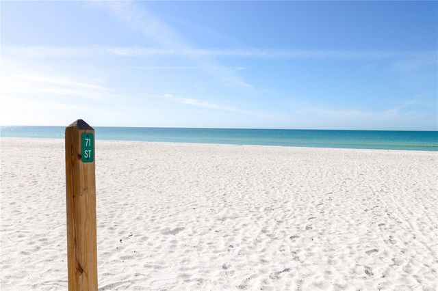 213 71ST STREET A&B, Holmes Beach, FL 34217