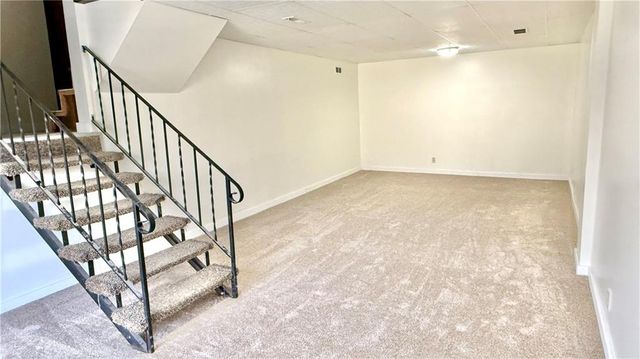 3017 Hampton Road, St Joseph, MO 64505