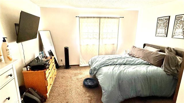 3017 Hampton Road, St Joseph, MO 64505