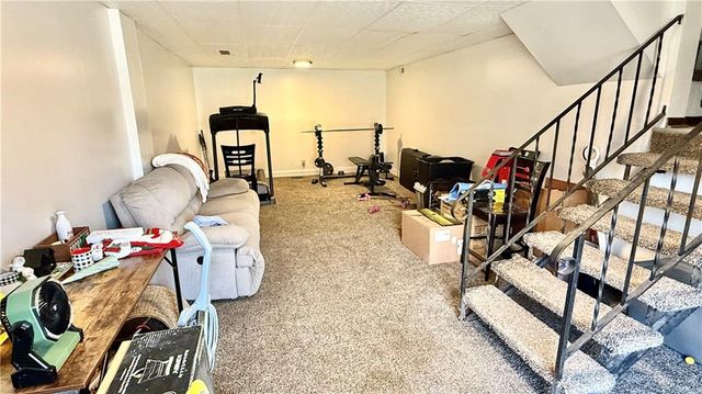 3017 Hampton Road, St Joseph, MO 64505