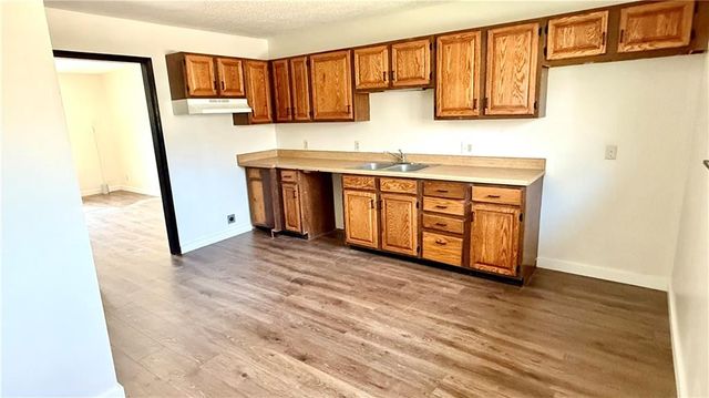 3017 Hampton Road, St Joseph, MO 64505