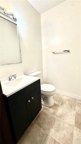 3017 Hampton Road, St Joseph, MO 64505