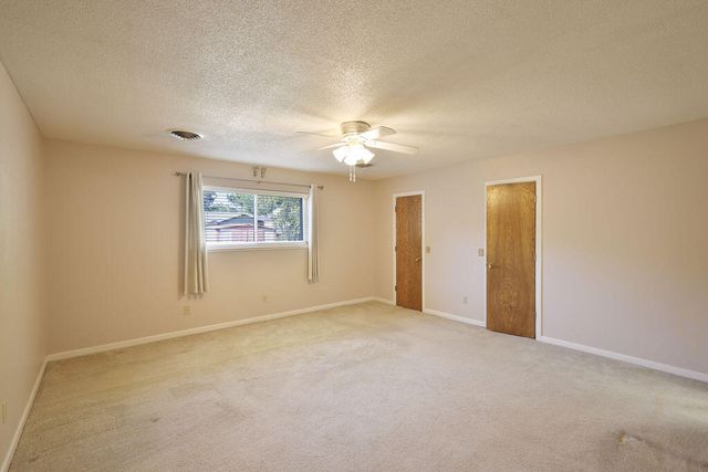 2503 Holliday Street, Plainview, TX 79072