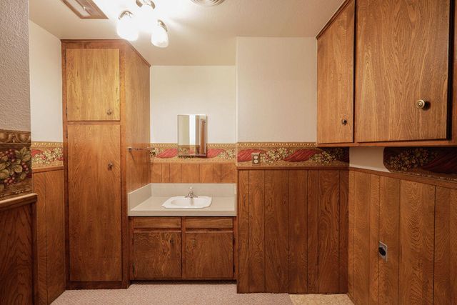 2503 Holliday Street, Plainview, TX 79072