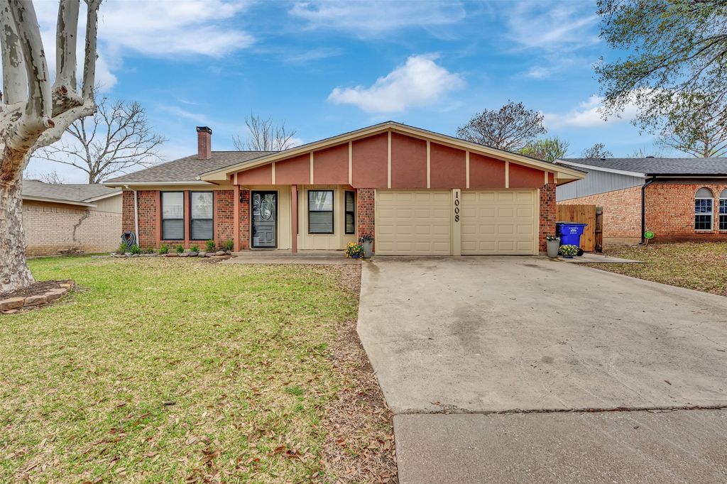 1008 Kay Lynn Street, Mansfield, TX 76063
