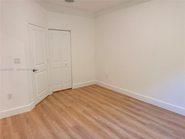 1328 SE 26th Ter ., Homestead, FL 33035