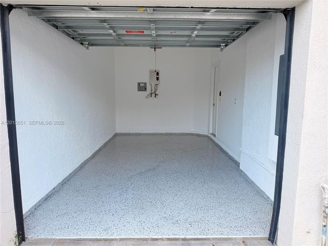 1328 SE 26th Ter ., Homestead, FL 33035