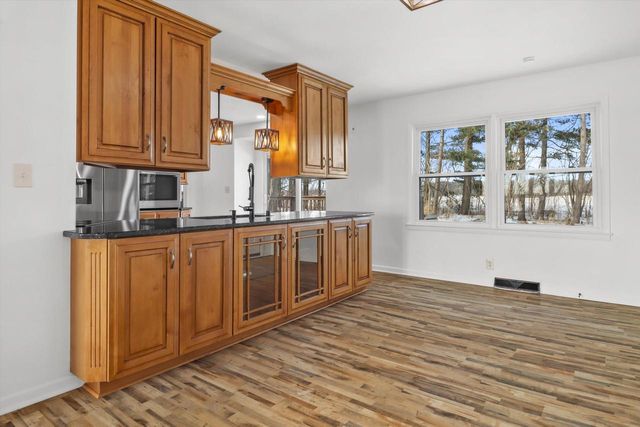 34302 Loland DRIVE, Waterford, WI 53185