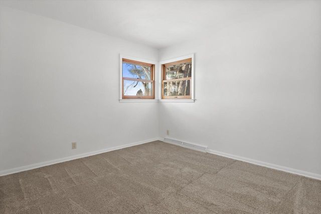 34302 Loland DRIVE, Waterford, WI 53185