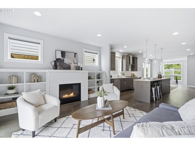 5425 Ne 32ND Pl, Portland, OR 97211