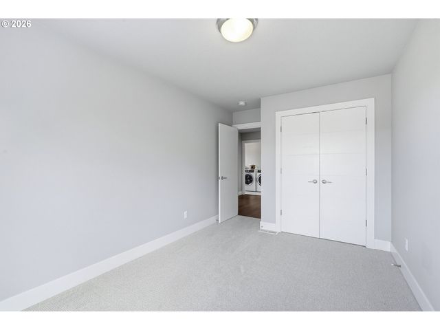5425 Ne 32ND Pl, Portland, OR 97211