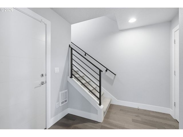 5425 Ne 32ND Pl, Portland, OR 97211