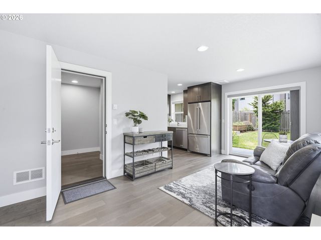5425 Ne 32ND Pl, Portland, OR 97211