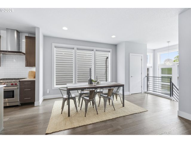 5425 Ne 32ND Pl, Portland, OR 97211