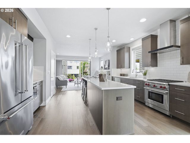 5425 Ne 32ND Pl, Portland, OR 97211