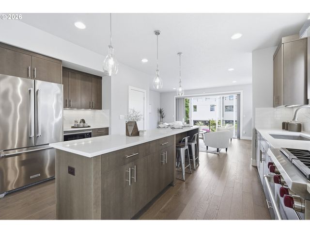 5425 Ne 32ND Pl, Portland, OR 97211