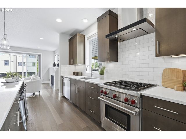 5425 Ne 32ND Pl, Portland, OR 97211