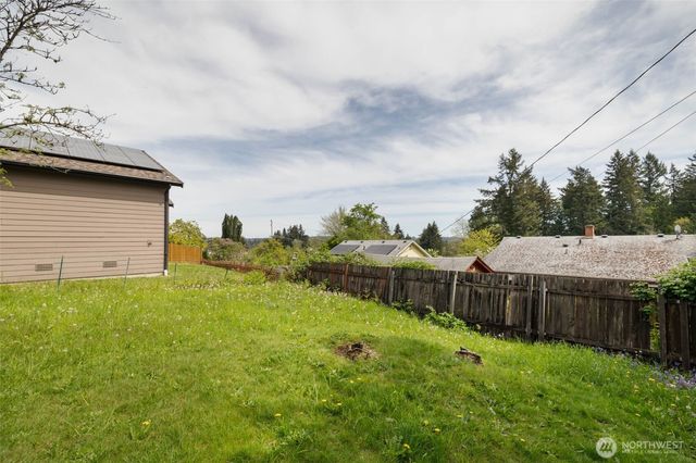330 Dora Avenue, Bremerton, WA 98312