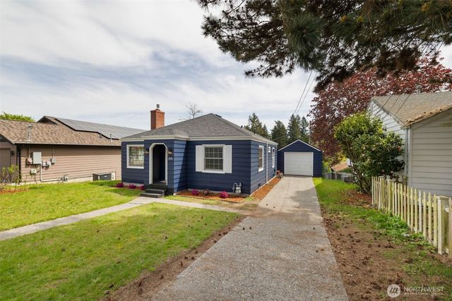 330 Dora Avenue, Bremerton, WA 98312
