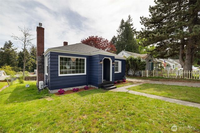 330 Dora Avenue, Bremerton, WA 98312