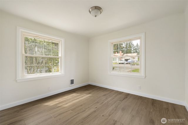330 Dora Avenue, Bremerton, WA 98312