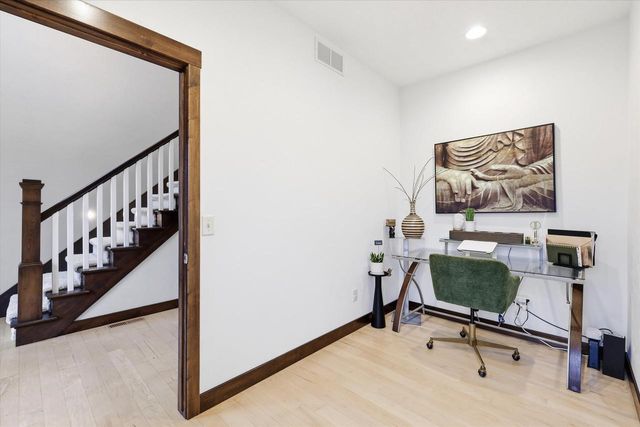 N9185 JONSCH DRIVE, Appleton, WI 54915