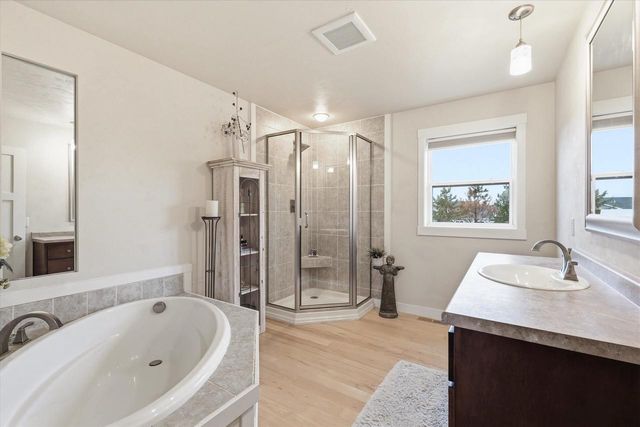 N9185 JONSCH DRIVE, Appleton, WI 54915