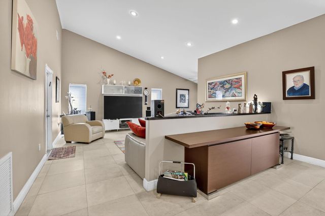 10120 Sheridan St., Pembroke Pines, FL 33026