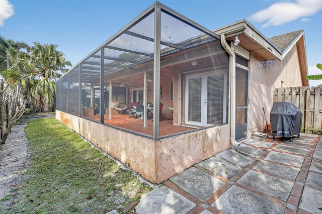 10120 Sheridan St., Pembroke Pines, FL 33026