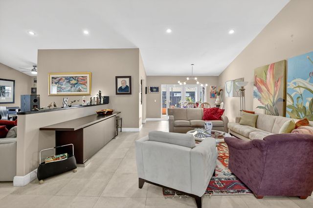 10120 Sheridan St., Pembroke Pines, FL 33026