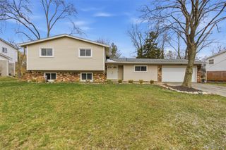 6780 Post Oak Drive, West Bloomfield Charter Township, MI 48322