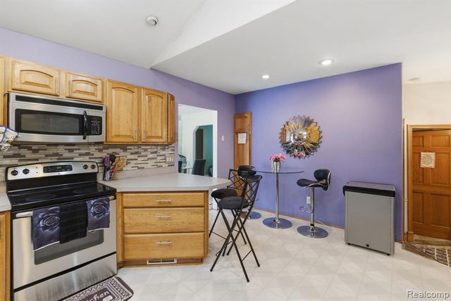 19061 Veronica Avenue, Eastpointe, MI 48021