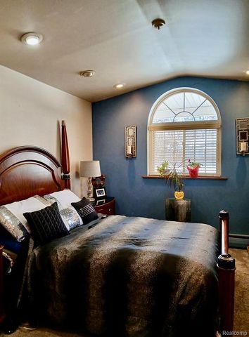 19061 Veronica Avenue, Eastpointe, MI 48021