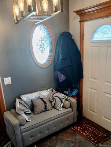 19061 Veronica Avenue, Eastpointe, MI 48021